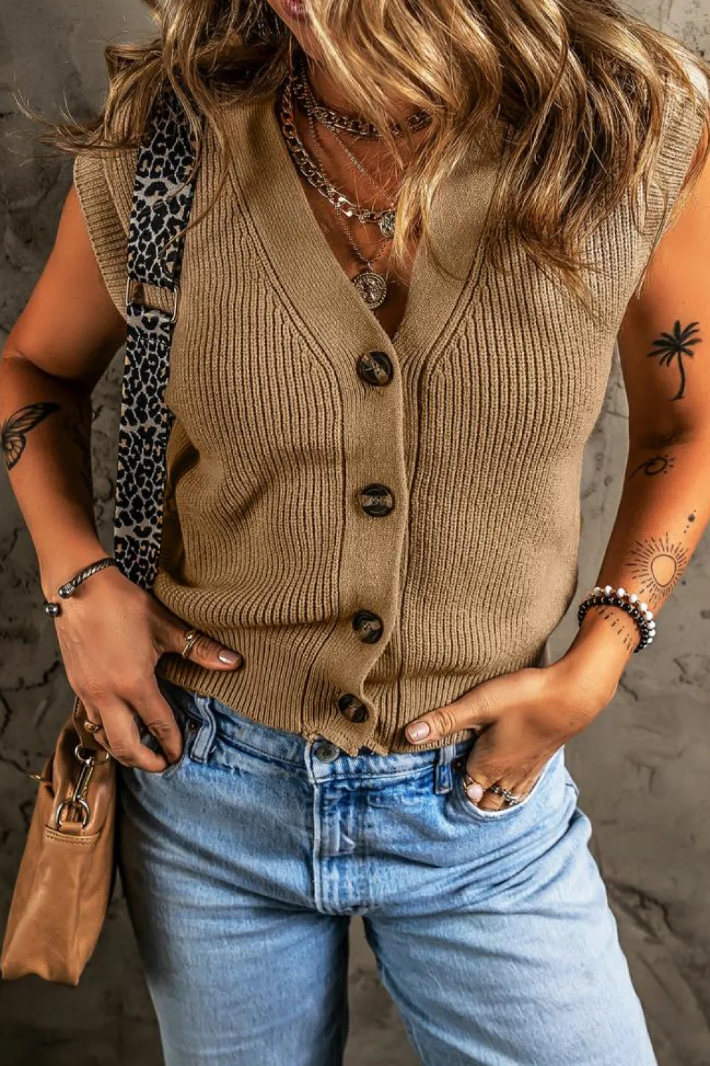 Hot Dear-Lover V Neck Buttoned Front Sweater Vest Parchment