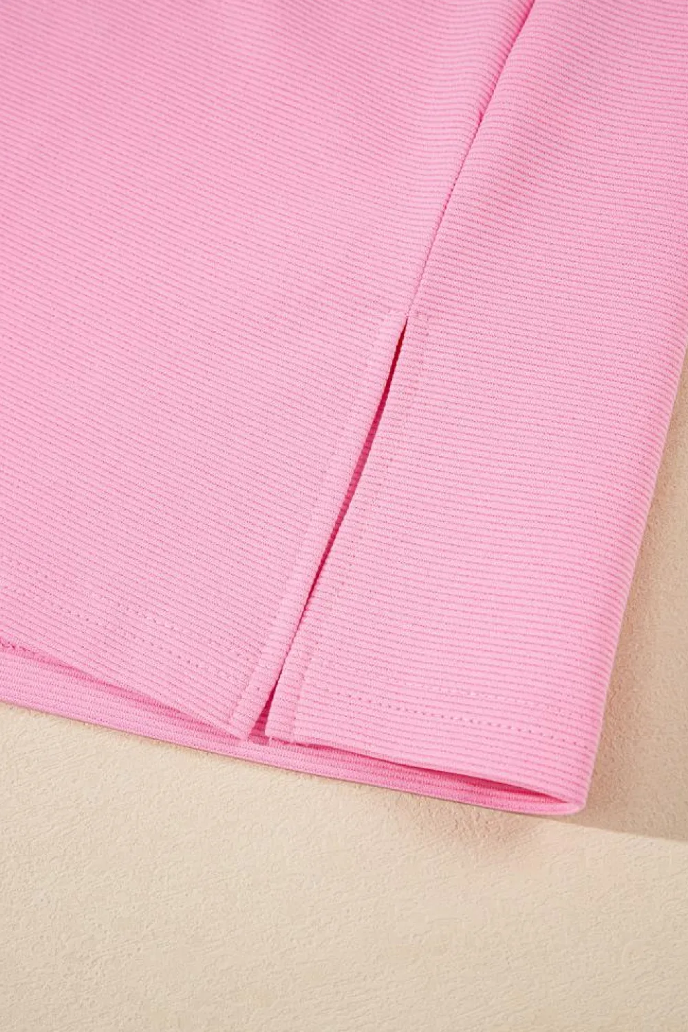 Online Dear-Lover Contrast V Neck Ruffled Textured Knit Top Pink