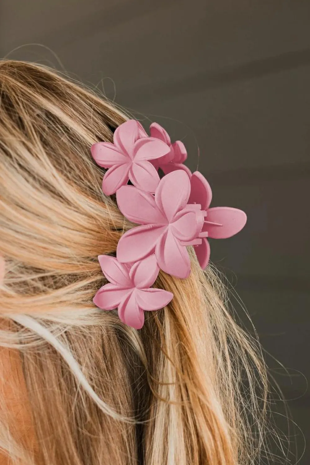 Outlet Dear-Lover 3D Flower Plastic Resin Hair Claw (Slight Color Variations) Pink