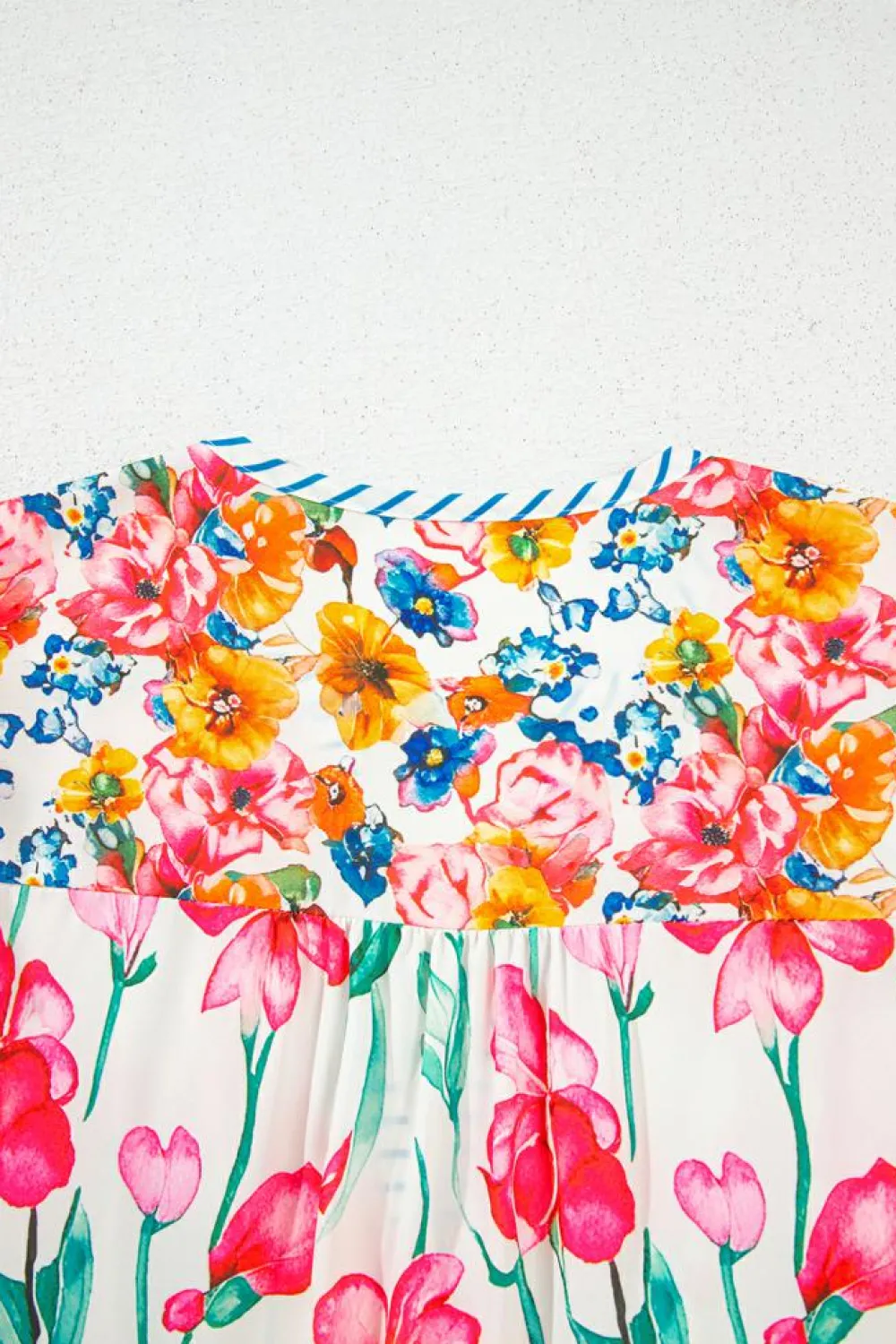 Sale Dear-Lover Floral Print Striped Detail Split Neck Short Sleeve Blouse Pink