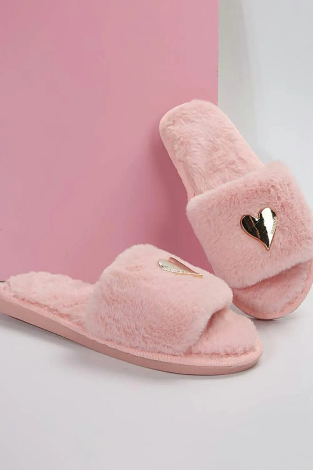 Best Dear-Lover Heart Shape Buckle Decor Open Toe Plush Slippers Pink