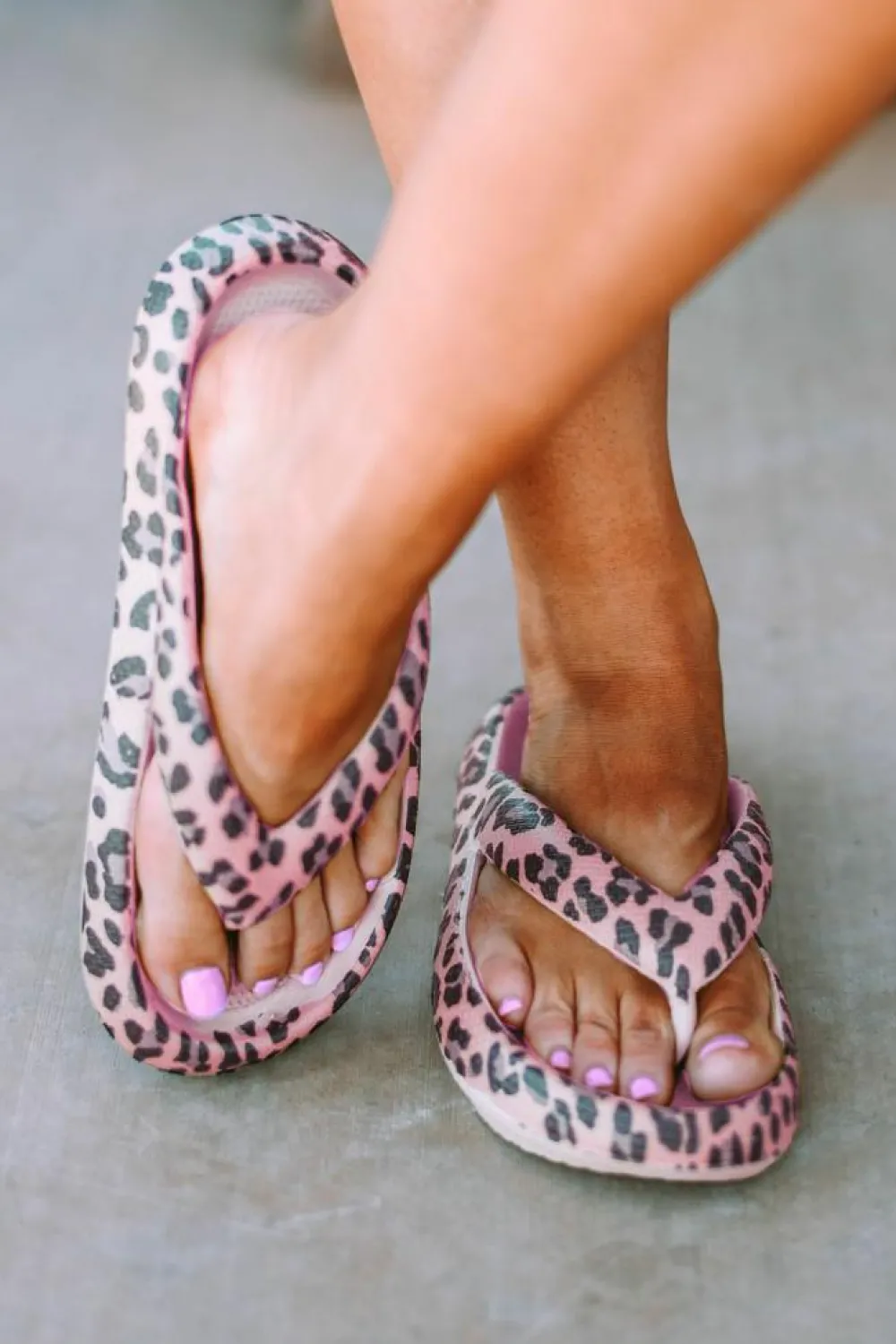 Online Dear-Lover Leopard Print Thick Sole Flip Flops Pink