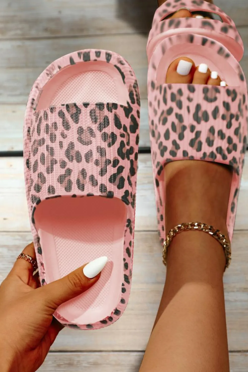 Online Dear-Lover Leopard Print Thick Sole Slip On Slippers Pink