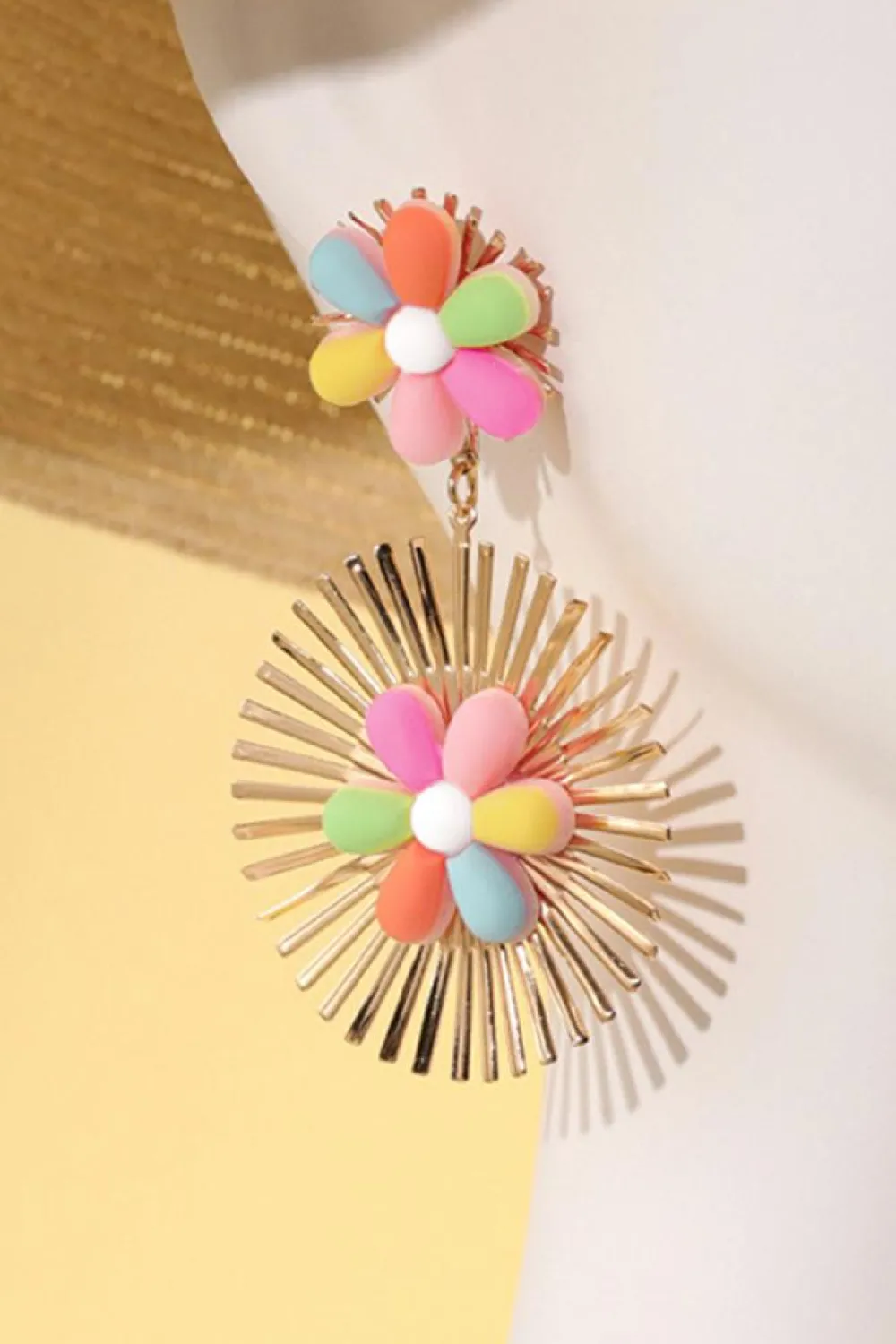 Clearance Dear-Lover Colorful Flower Gold-pleated Dangle Earrings Red