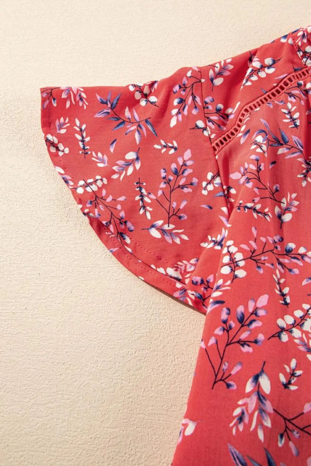 Clearance Dear-Lover Floral Tie Split Neck Short Flounce Sleeve Crinkled Blouse Red