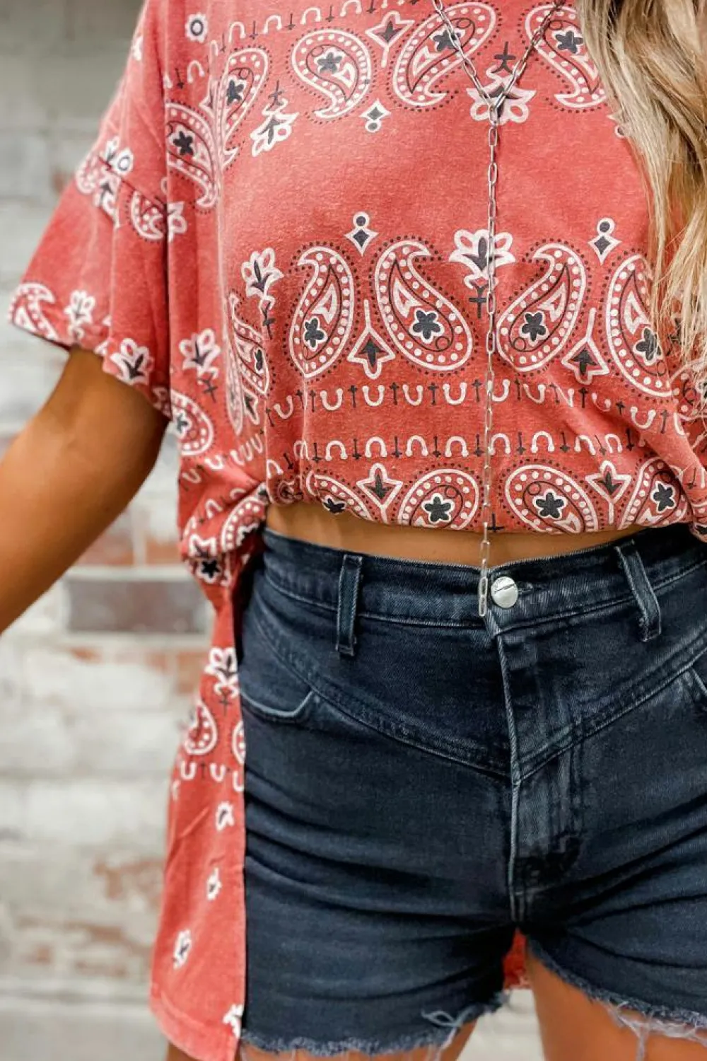 Fashion Dear-Lover Paisley Print Side Slits Crew Neck T Shirt Red