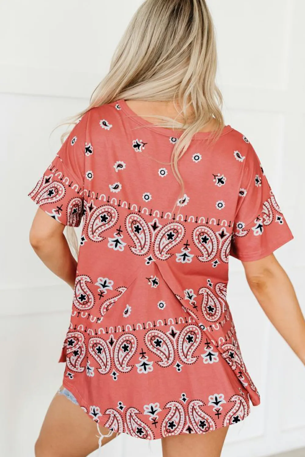 Fashion Dear-Lover Paisley Print Side Slits Crew Neck T Shirt Red