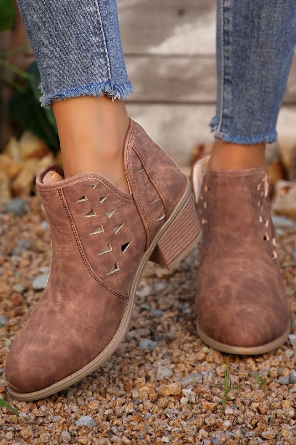 Sale Dear-Lover Cut Out Suede Pointed Toe Heeled Ankle Boots Red Sandalwood
