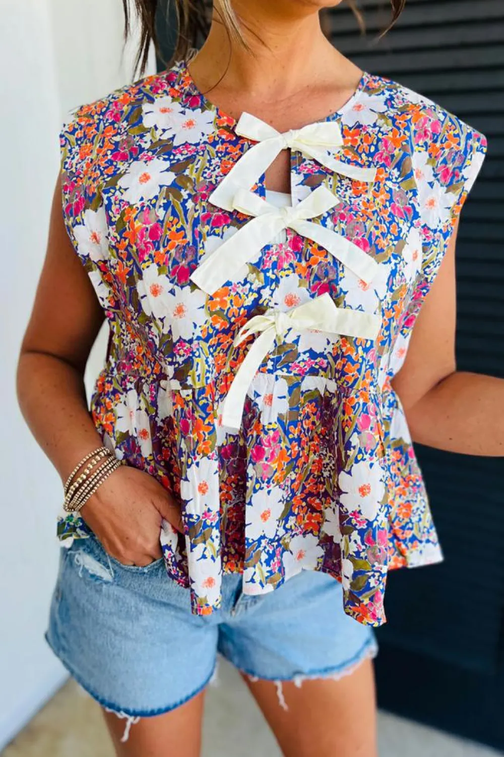 Best Dear-Lover Green Floral Print Bow Applique Slit Sleeveless Peplum Blouse Rose