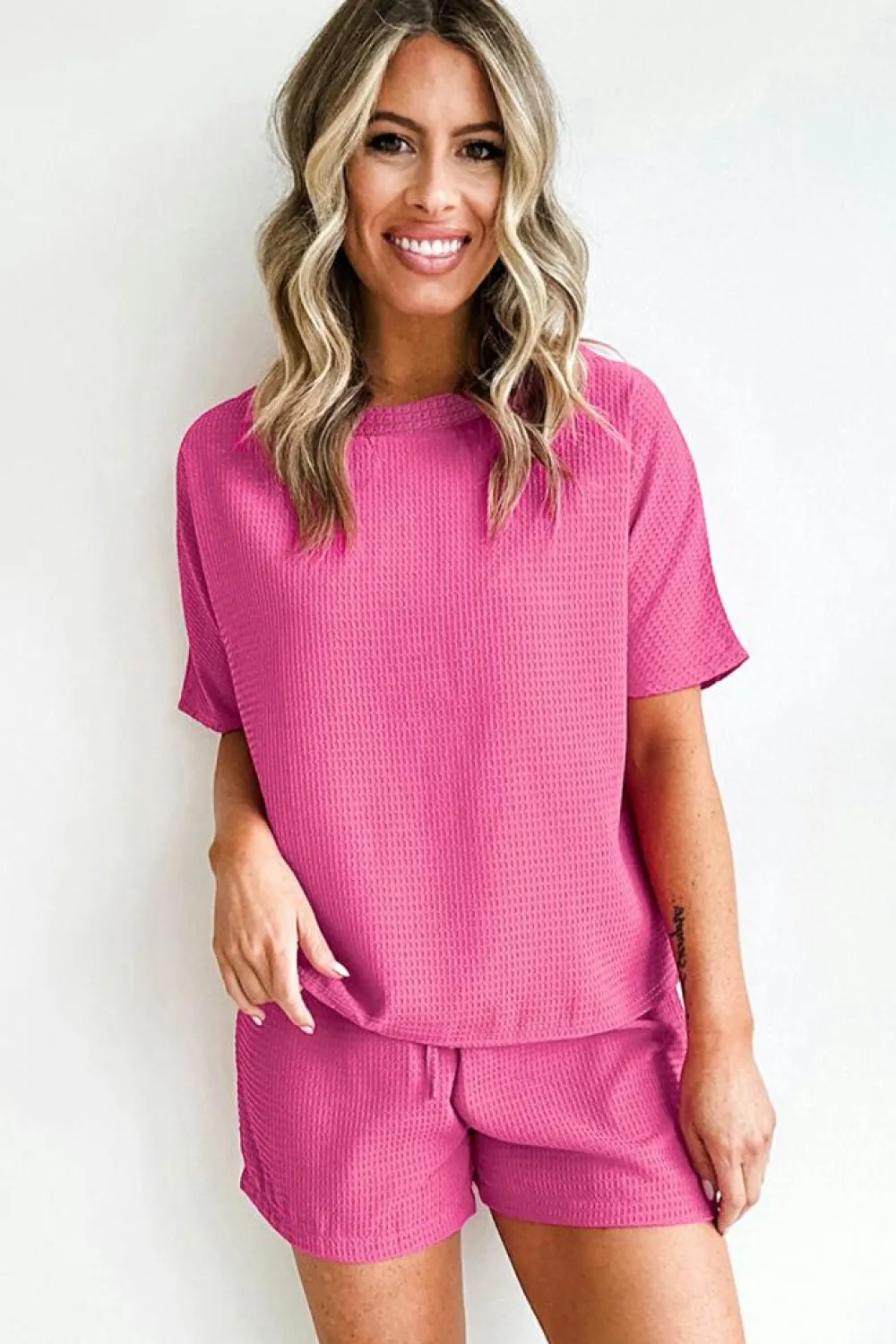 Best Dear-Lover Casual Textured Tee and Drawstring Shorts Set Rose Red