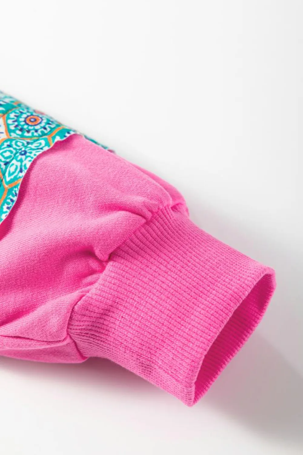 Hot Dear-Lover Mixed Print Patch Drop Shoulder Pullover Top Sachet Pink