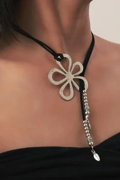 Clearance Dear-Lover Hollow Out Floral Leather Rope Y-shaped Necklace Silvery