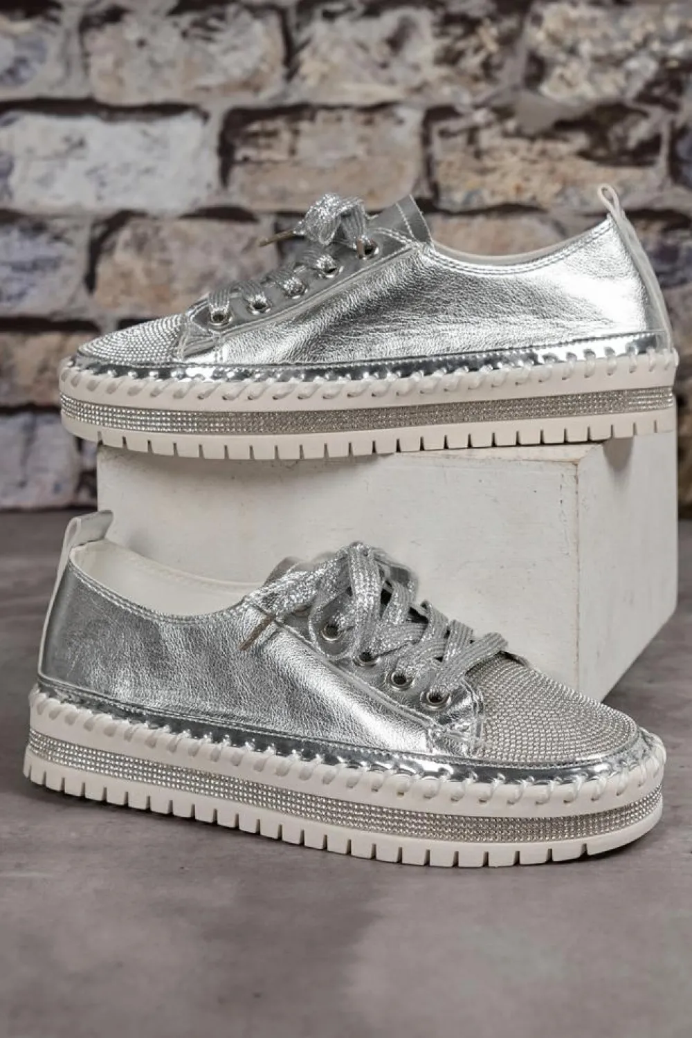 Fashion Dear-Lover Rhinestone Metallic Sheen Lace-up Flat Shoes Silvery