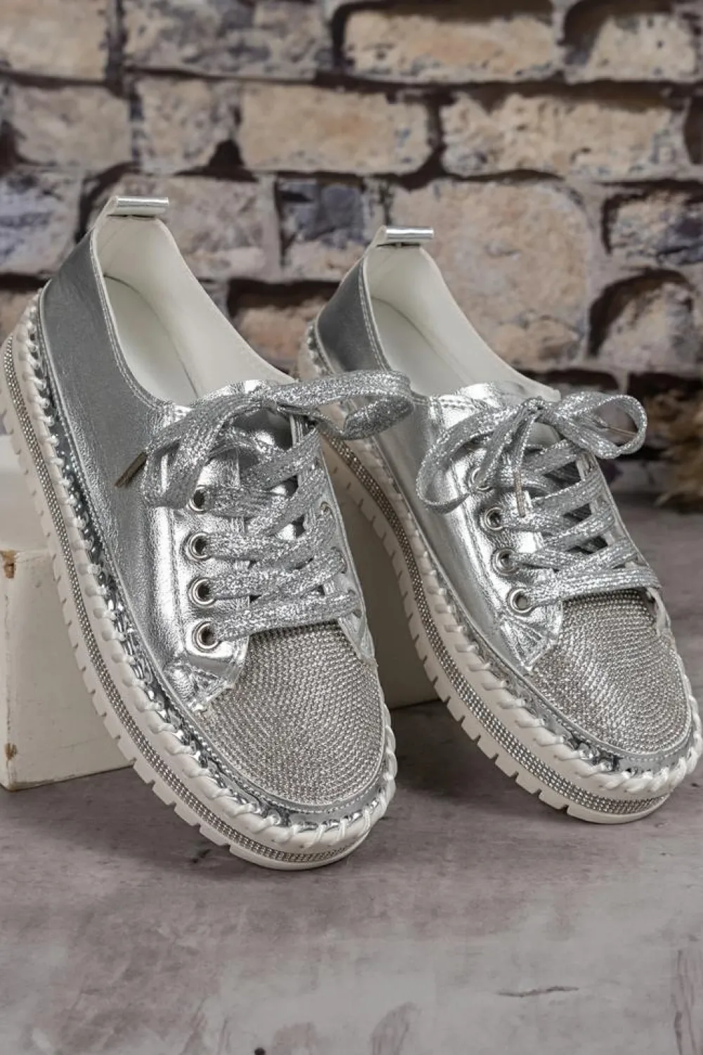 Fashion Dear-Lover Rhinestone Metallic Sheen Lace-up Flat Shoes Silvery