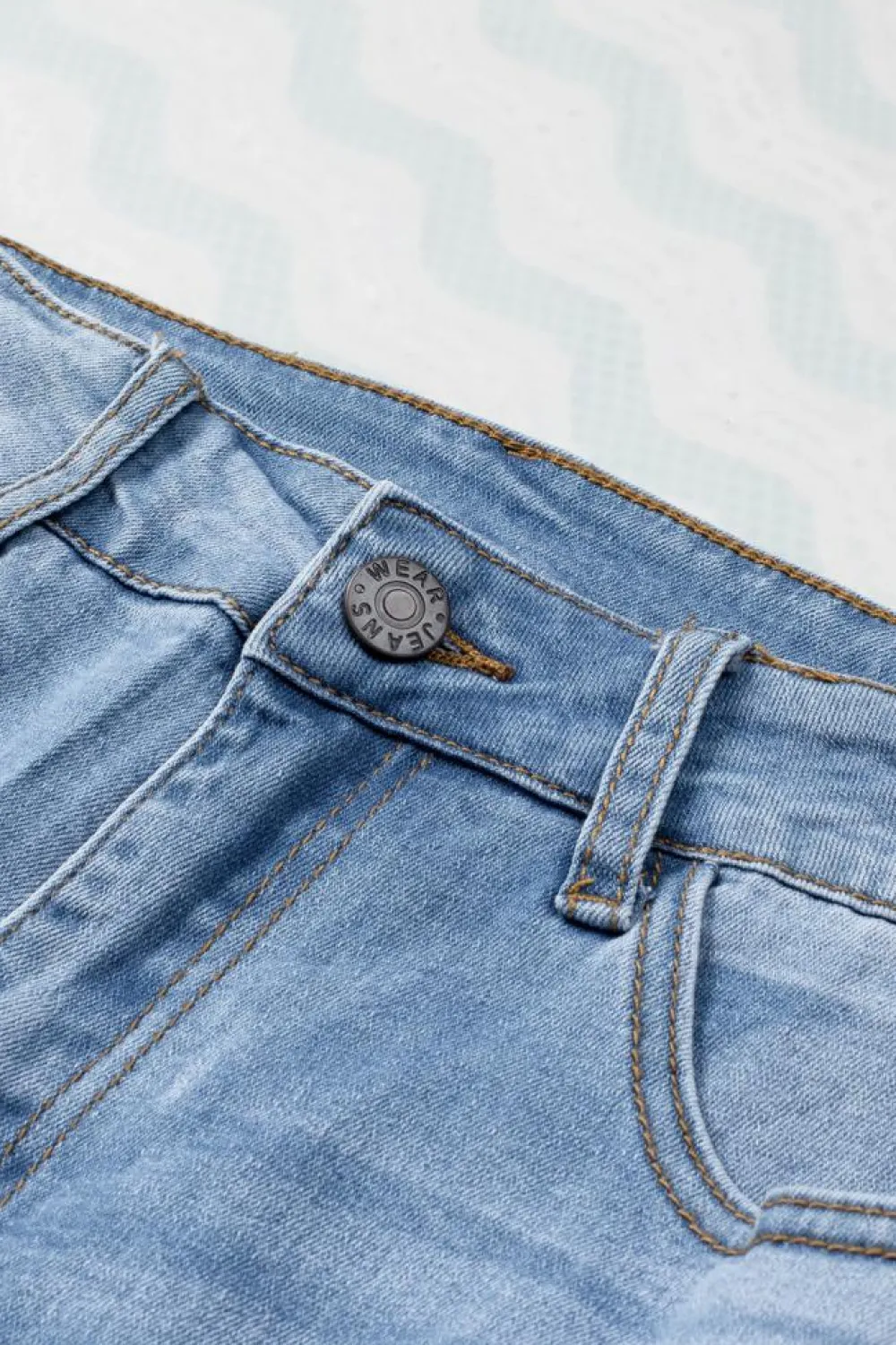 New Dear-Lover Sky Blue Buttoned Pockets Distressed Jeans Light Blue