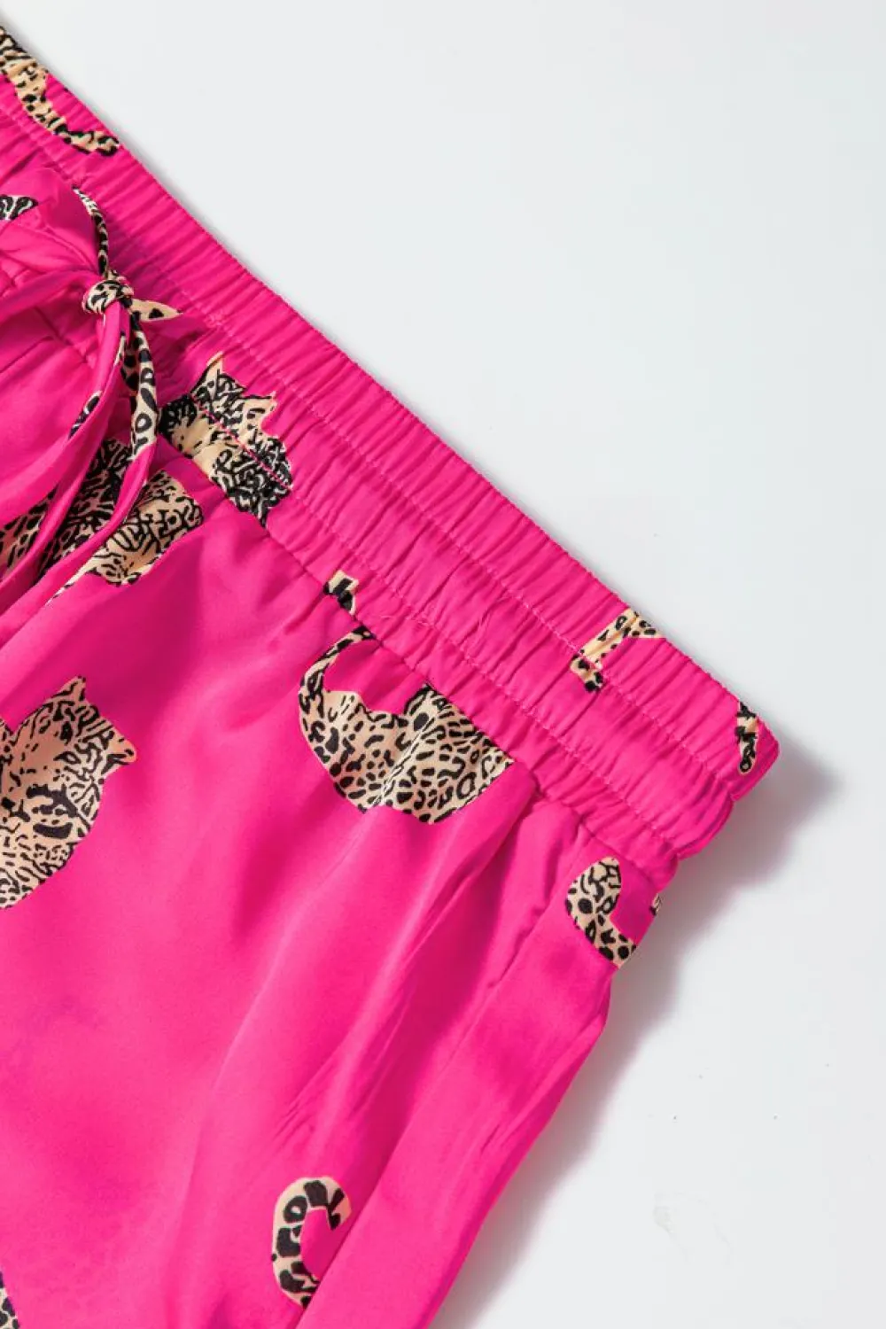 Fashion Dear-Lover Cheetah Print Satin Shirt and Shorts Lounge Set Strawberry Pink