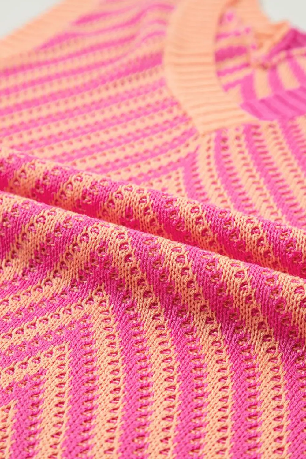 Clearance Dear-Lover Contrast Chevron Knit V Neck Sweater Vest Strawberry Pink