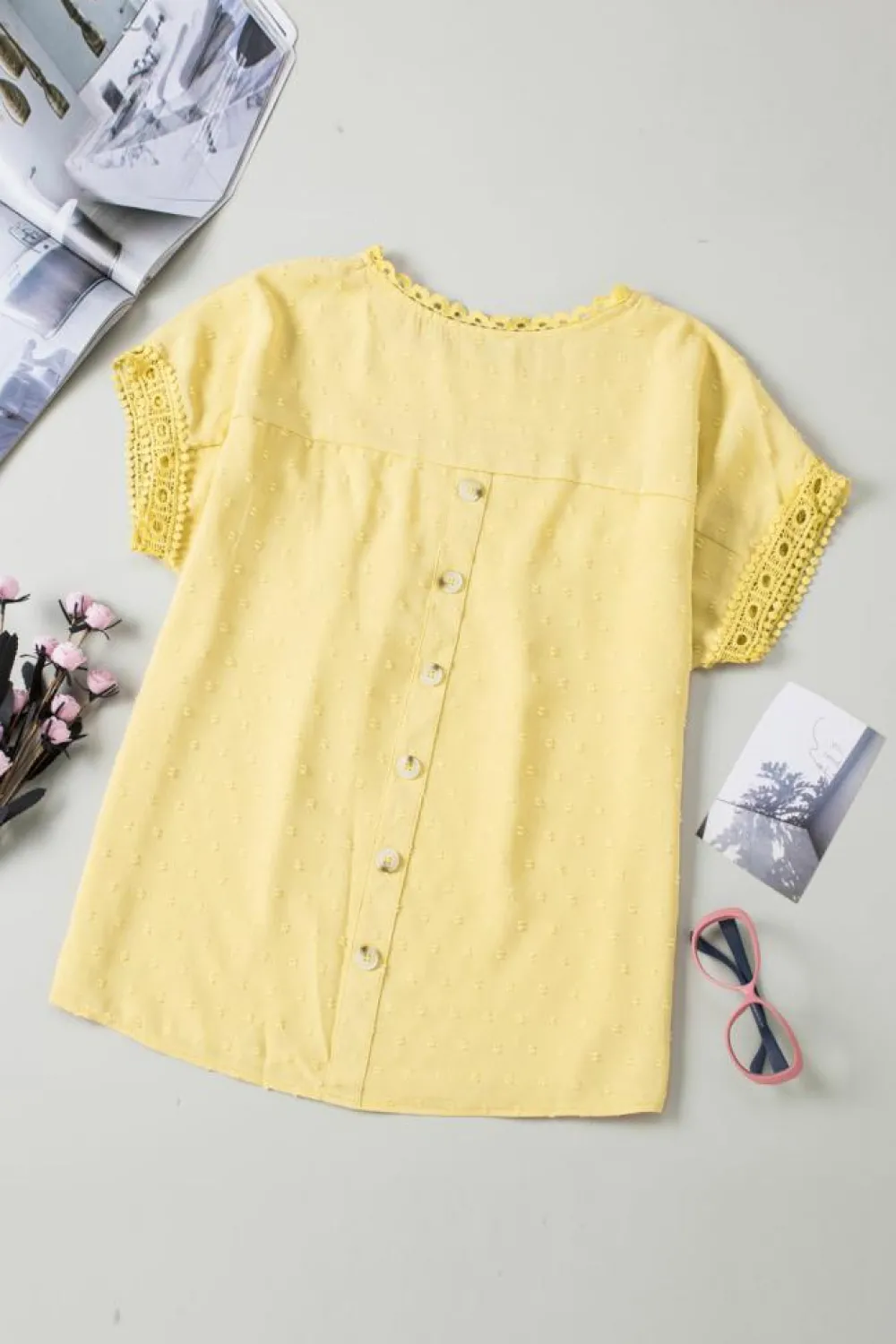 Best Dear-Lover Swiss Dot Lace Splicing Short Sleeve Top Yellow