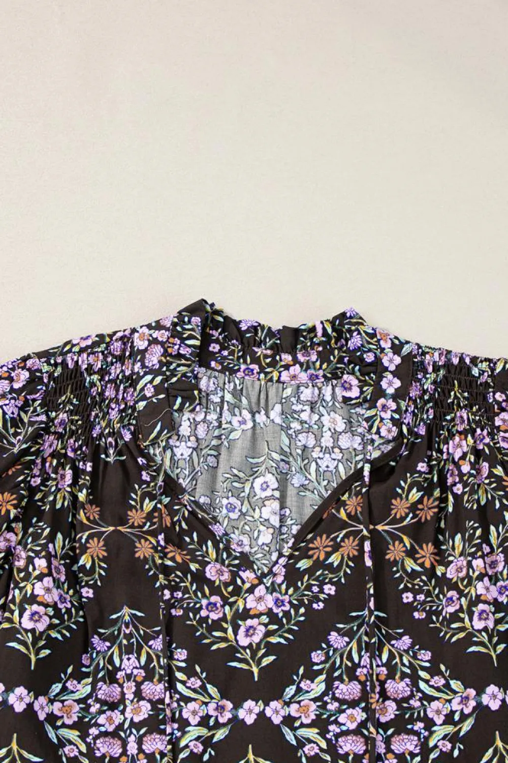 Outlet Dear-Lover Vintage Floral Ruffle Sleeve V Neck Blouse Black