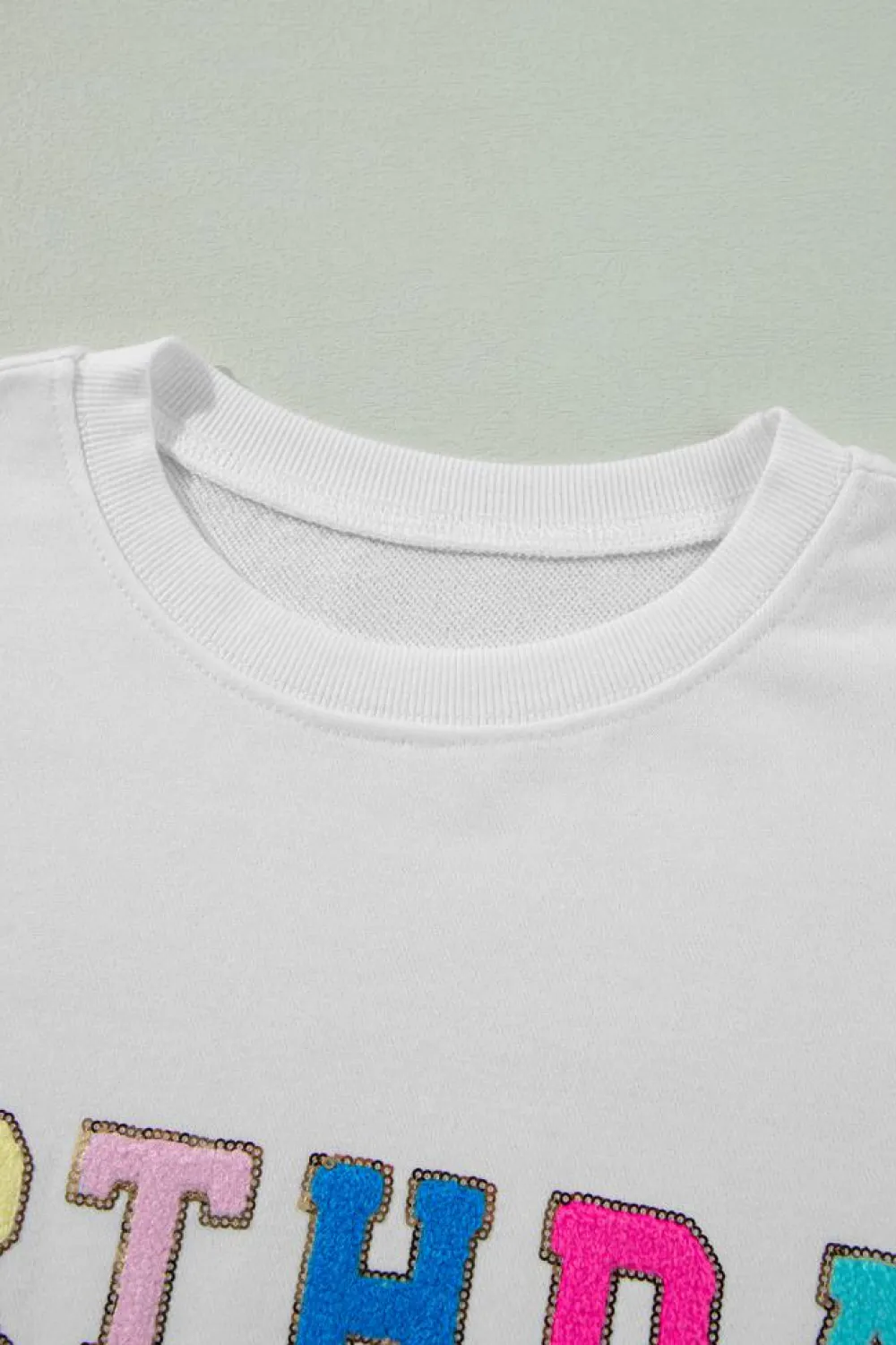 Discount Dear-Lover BIRTHDAY QUEEN Graphic Balloon Sleeve Sweatshirt White