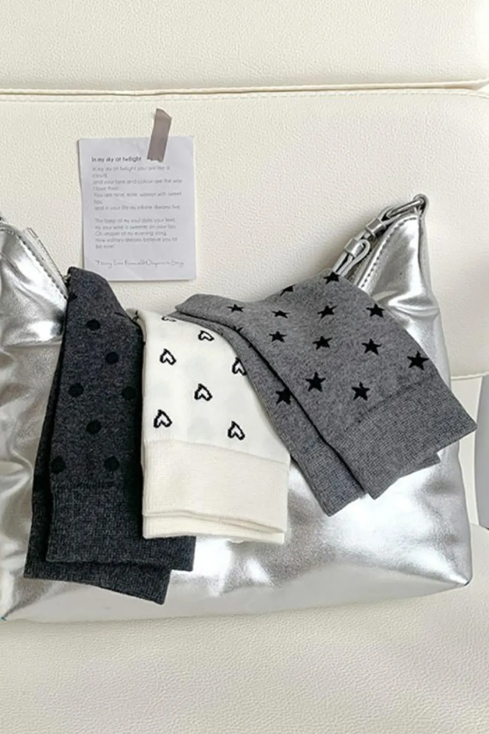 New Dear-Lover Bow Knots Ribbed Edge Crew Socks White