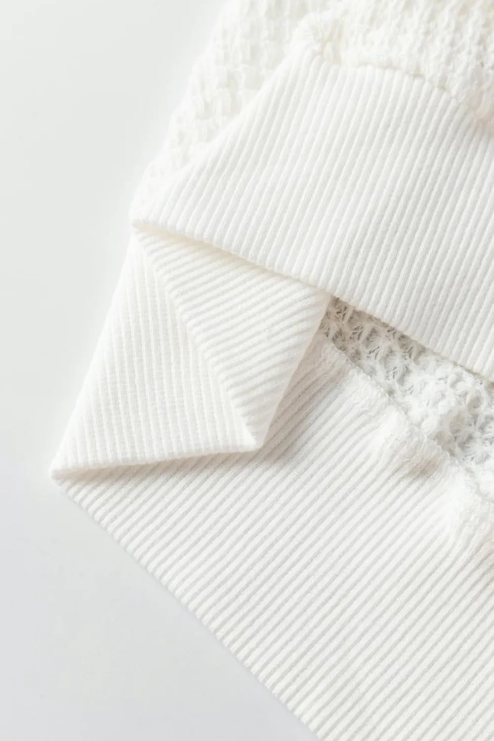 Fashion Dear-Lover Broderie Anglaise Puff Sleeve Waffle Knit Tee White