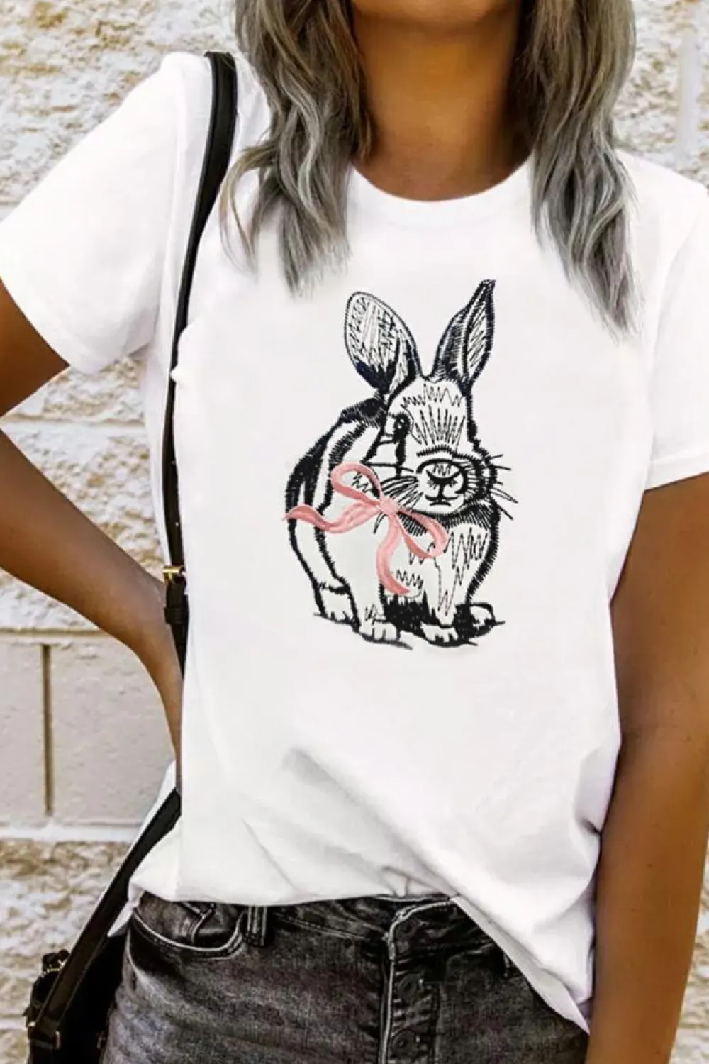 Hot Dear-Lover Bunny Embroidered Bow Graphic Tee White