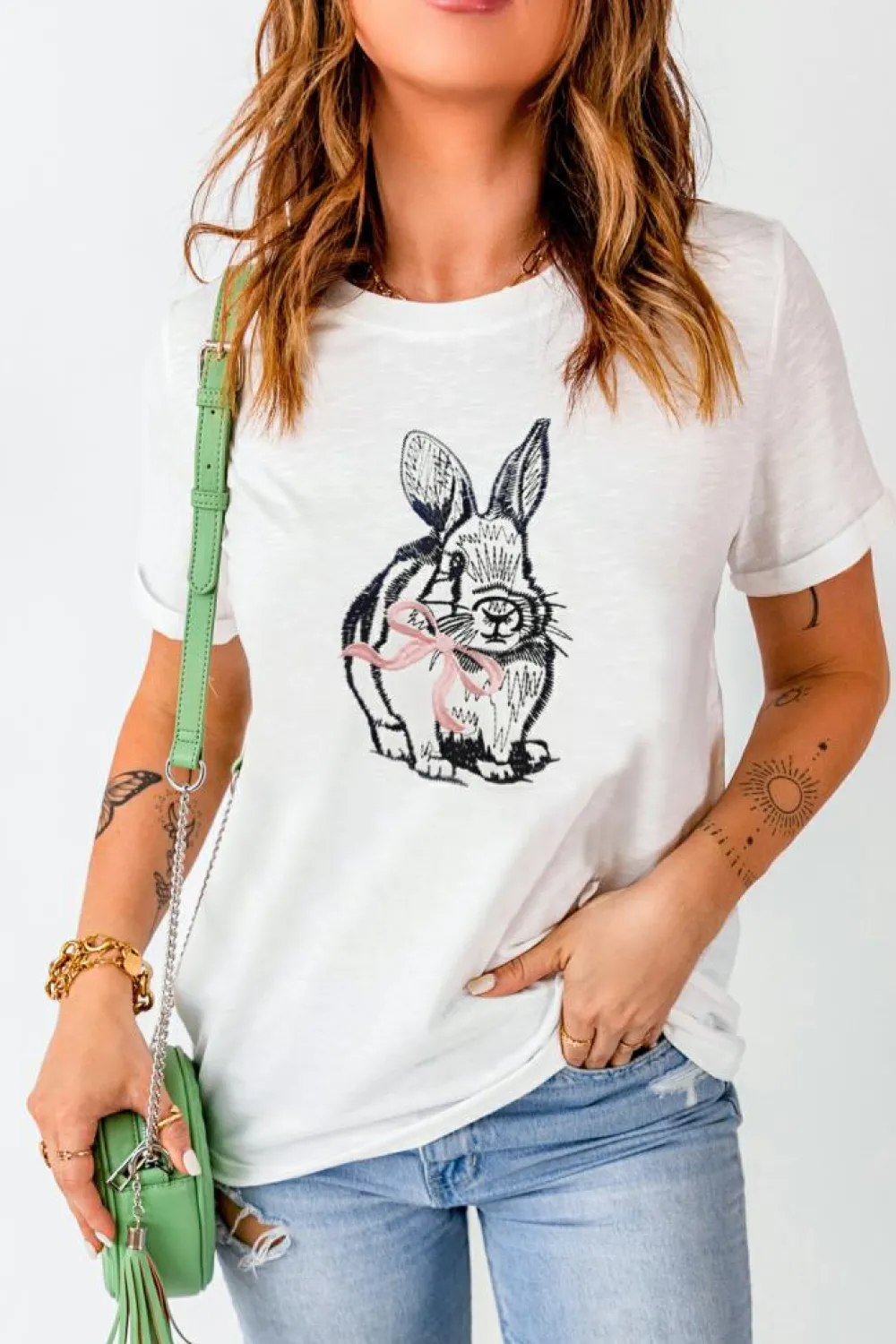 Hot Dear-Lover Bunny Embroidered Bow Graphic Tee White