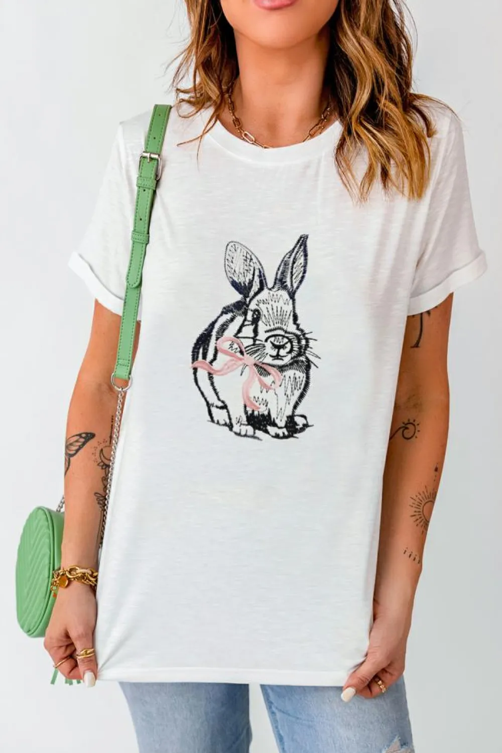 Hot Dear-Lover Bunny Embroidered Bow Graphic Tee White