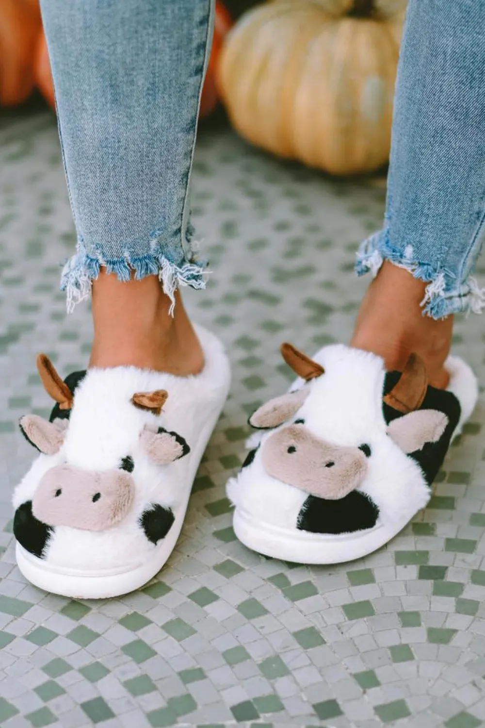 Outlet Dear-Lover Cartoon Animal Cow Plush Slippers White