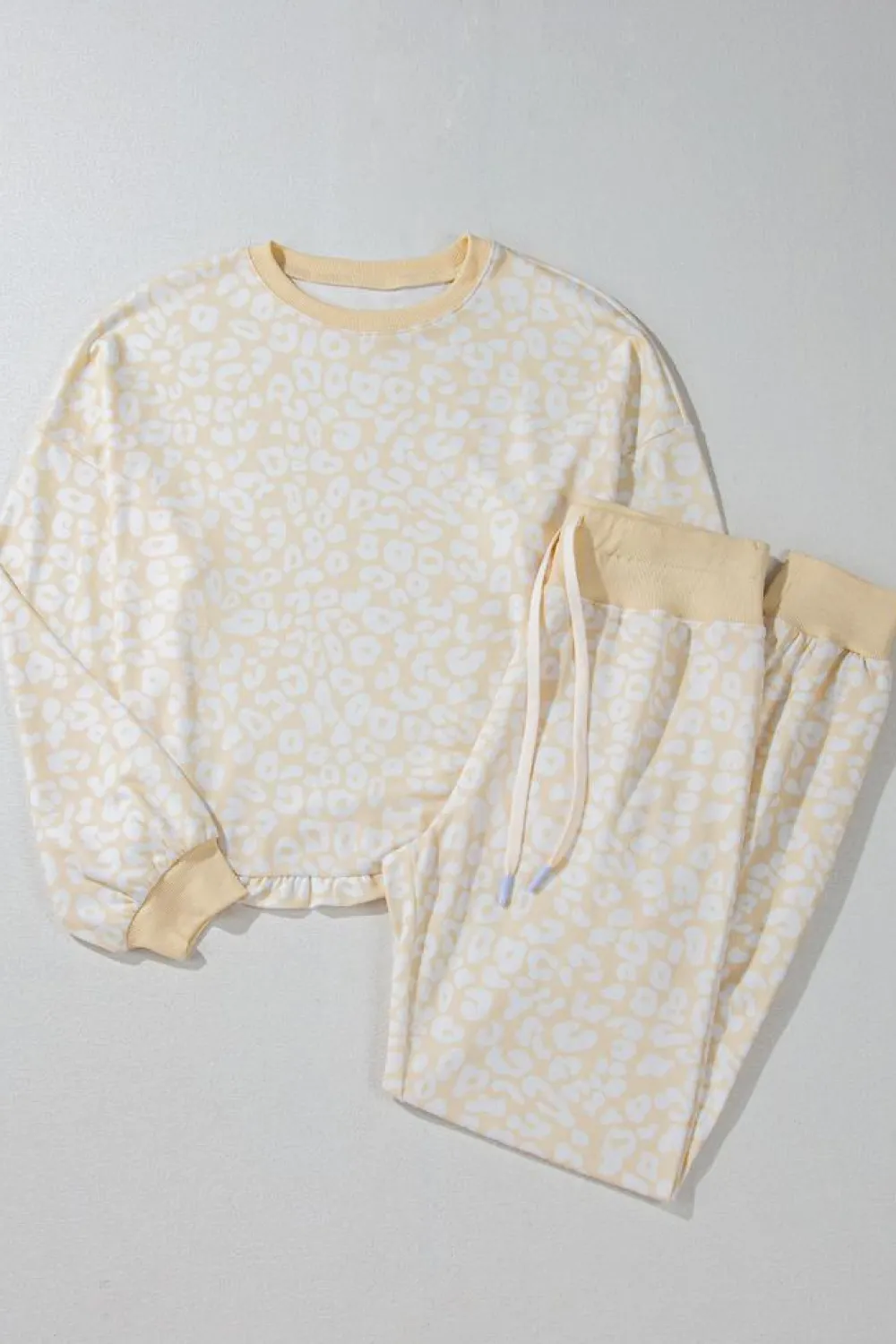 Fashion Dear-Lover Cheetah Print Two Piece Loose Fit Cozy Loungewear White