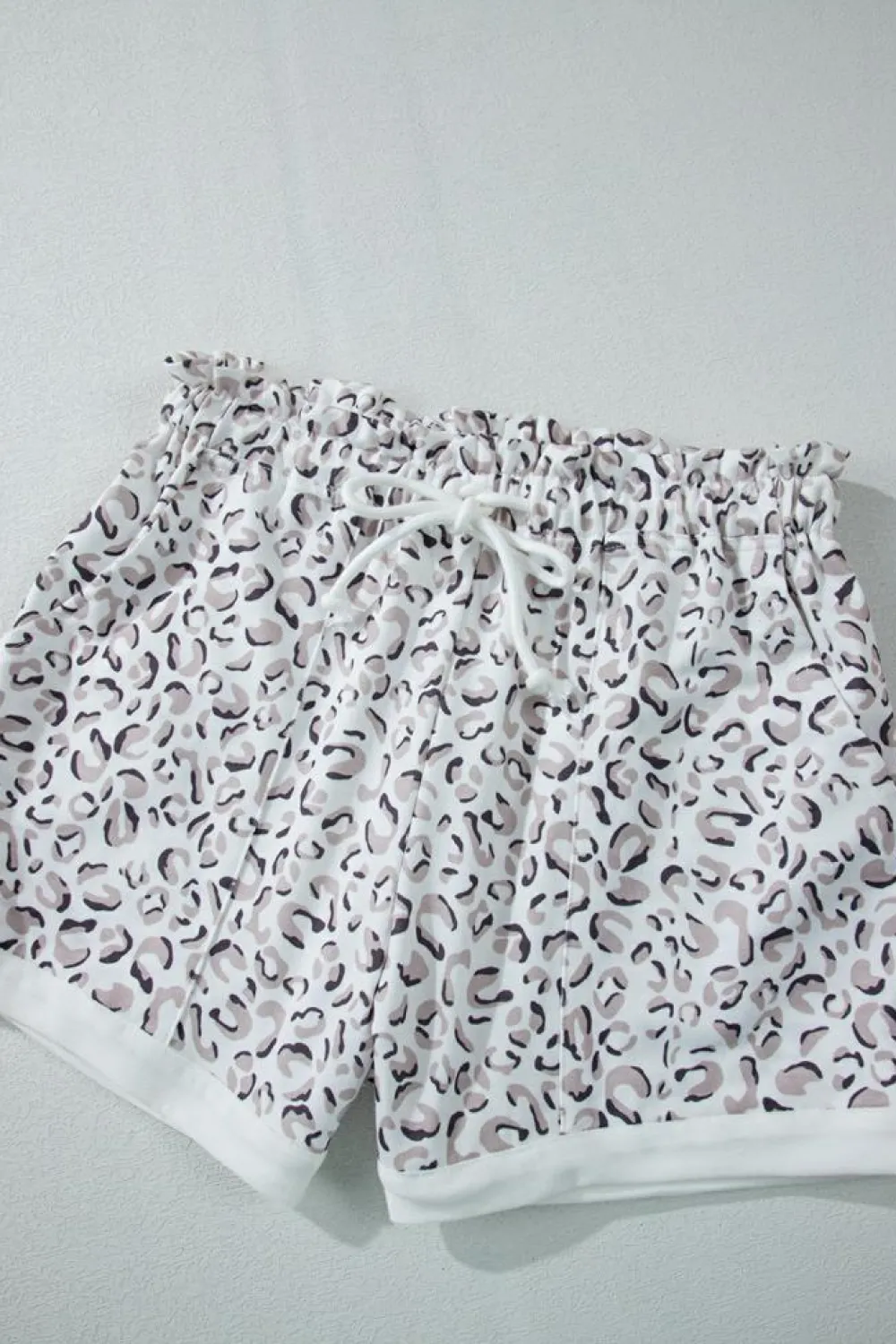 Fashion Dear-Lover Classic Leopard Hoodie and Shorts Set White