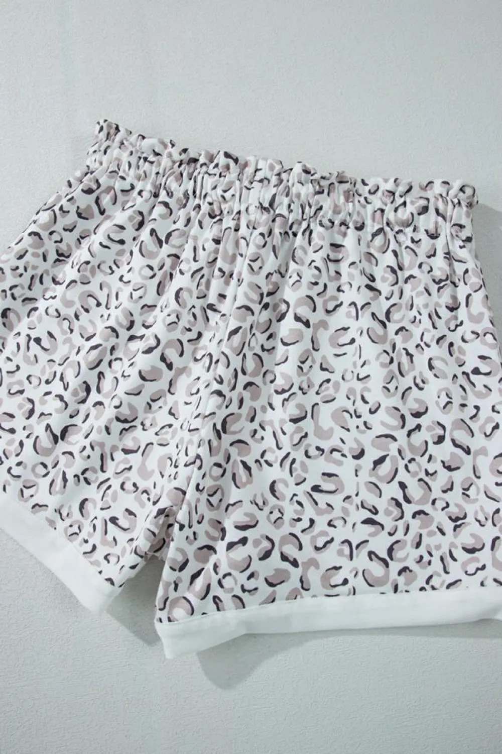 Fashion Dear-Lover Classic Leopard Hoodie and Shorts Set White