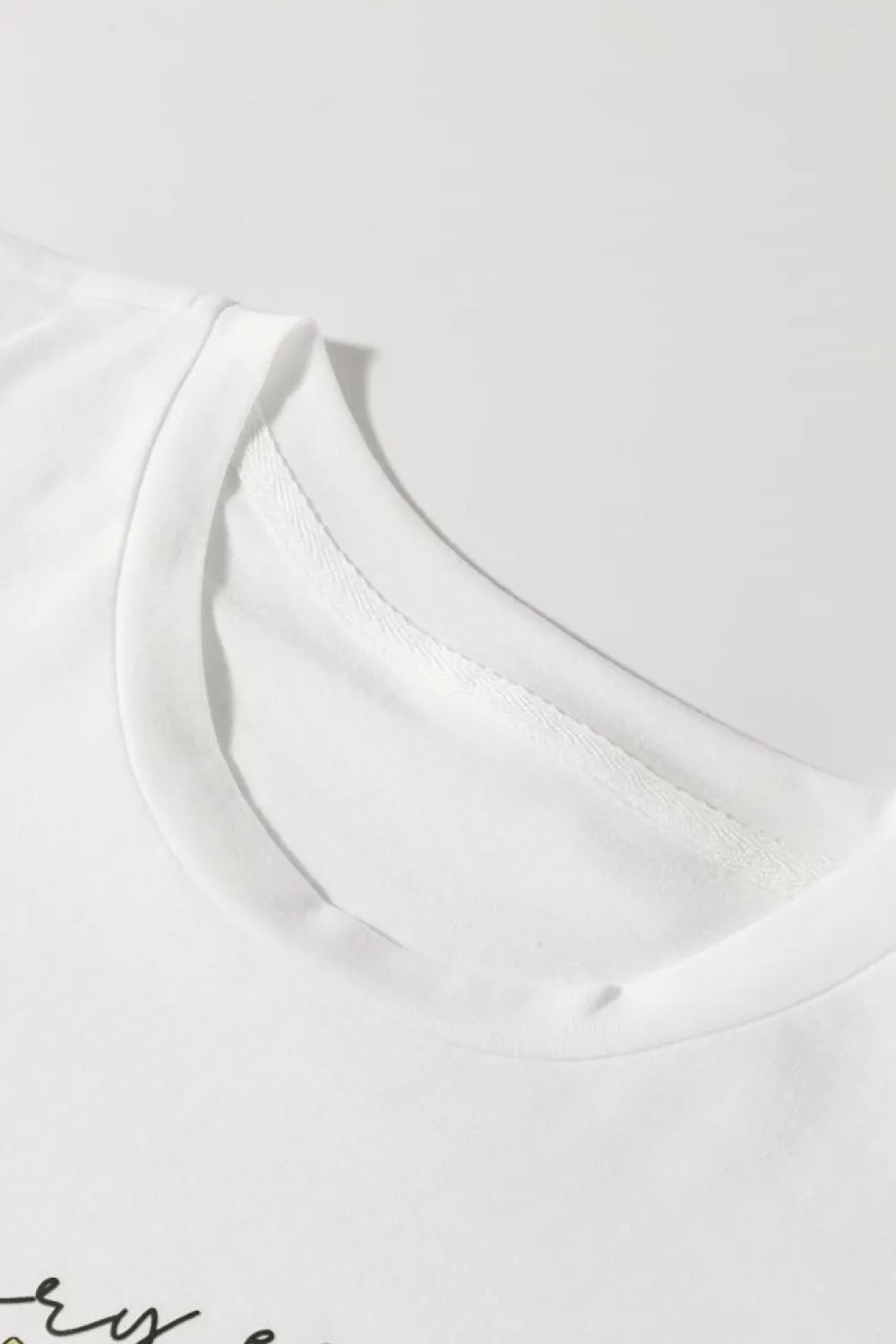 Online Dear-Lover Colored Light Bowknot Graphic Crewneck T Shirt White