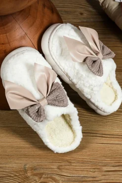 Fashion Dear-Lover Contrast Bowknot Applique Plush Winter Slippers (Bow Colors May Differ by Batch) White