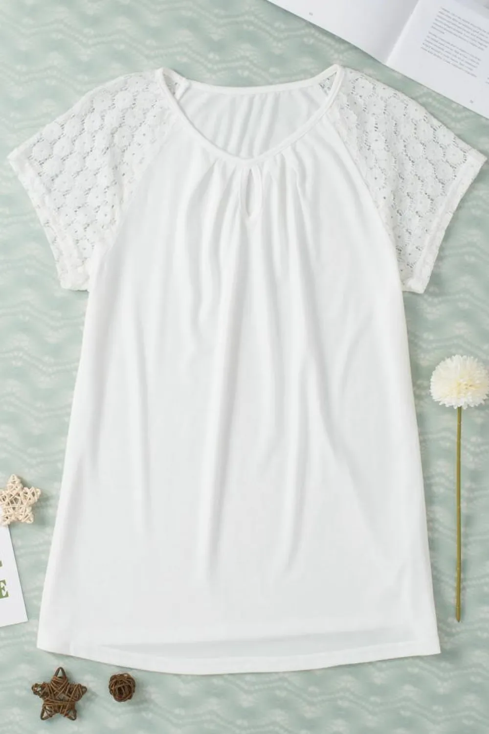 Best Dear-Lover Contrast Lace Sleeve Keyhole Decor Top White