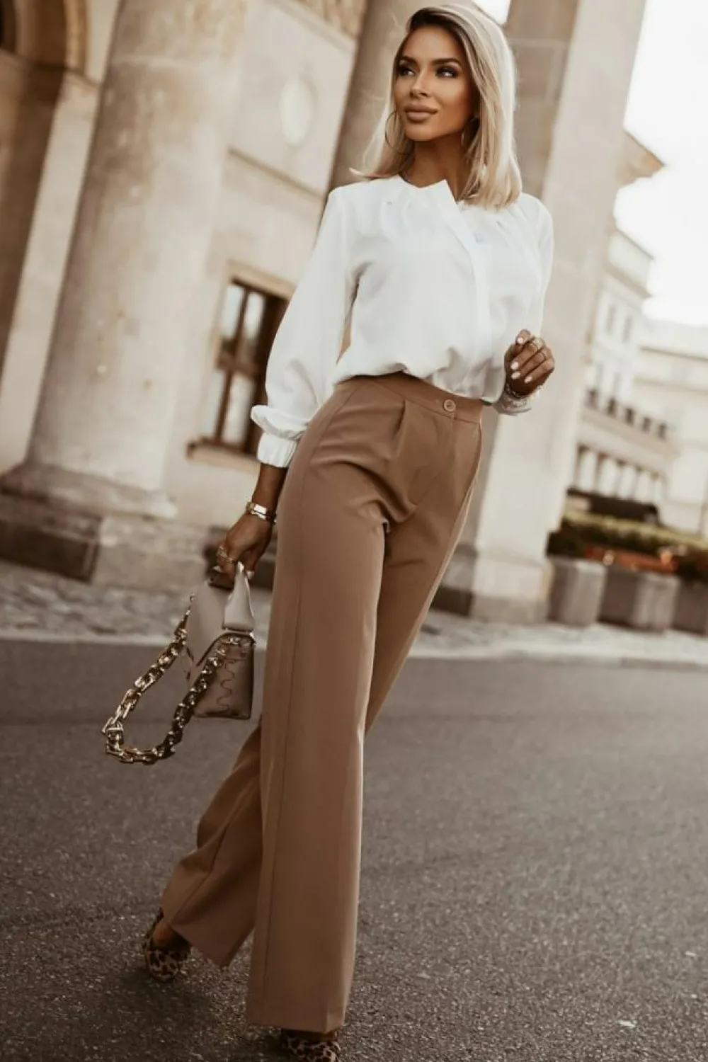 Hot Dear-Lover Crew Neck Gathered Stretch Cuff Shirt White