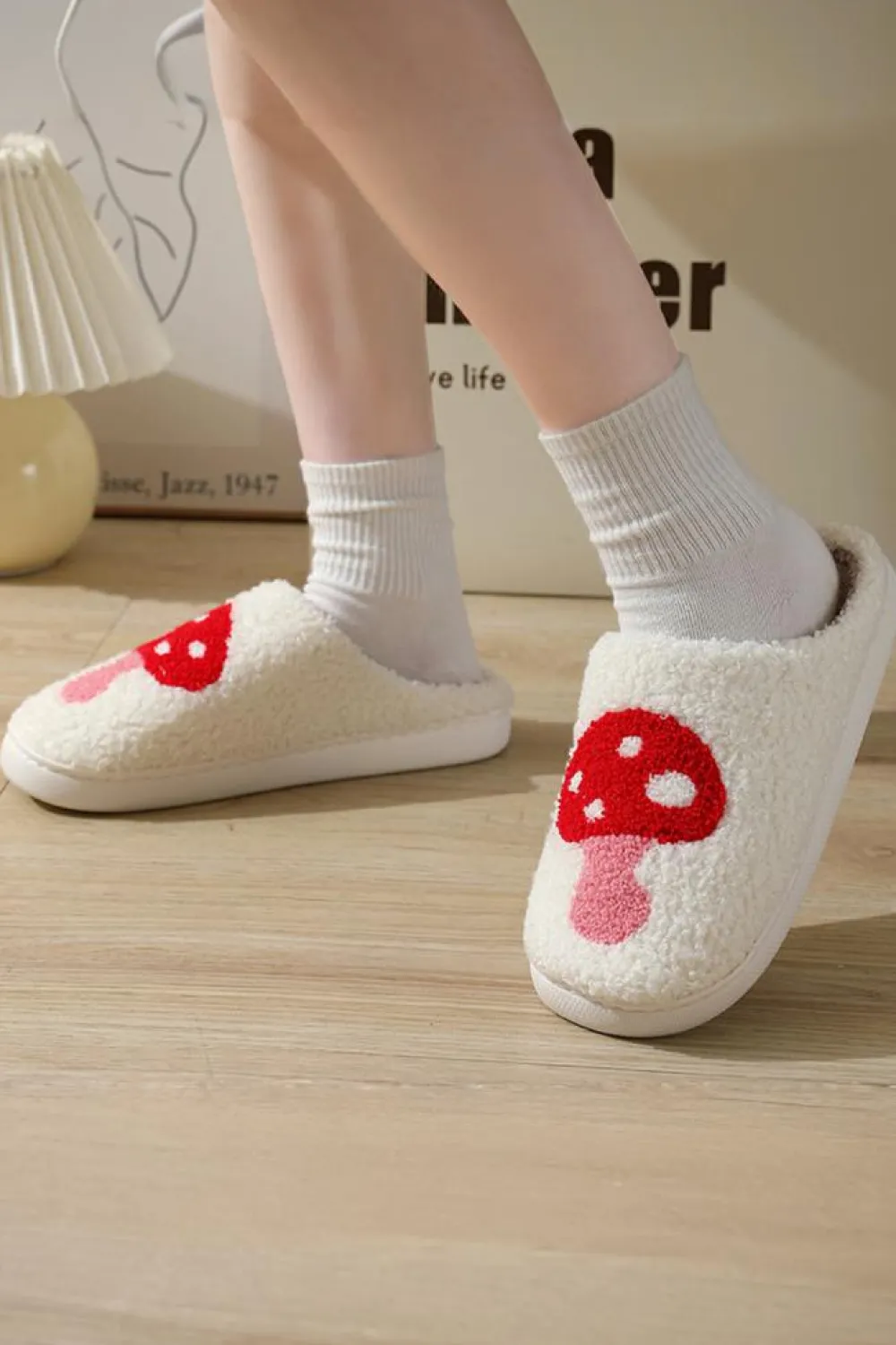 Online Dear-Lover Cute Cartoon Mushroom Graphic Fuzzy Winter Slippers White