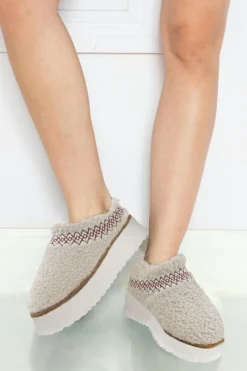 Clearance Dear-Lover Embroidered Sherpa Plush Thick Sole Winter Slippers White