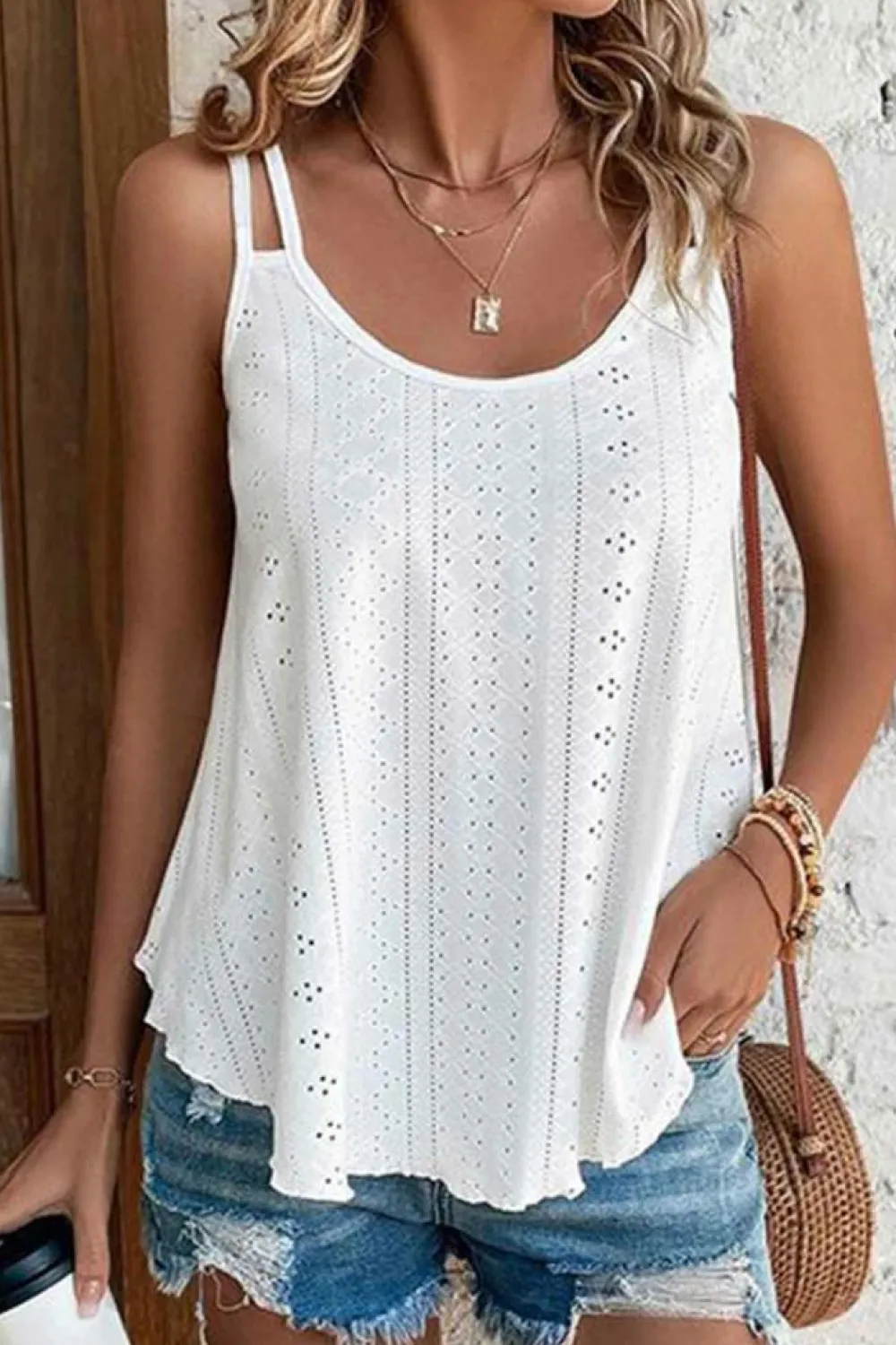 Discount Dear-Lover Eyelet Strappy Scoop-Neck Tank Top White