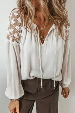 Hot Dear-Lover Floral Lace Patchwork Puff Sleeve Tied V Neck Blouse White