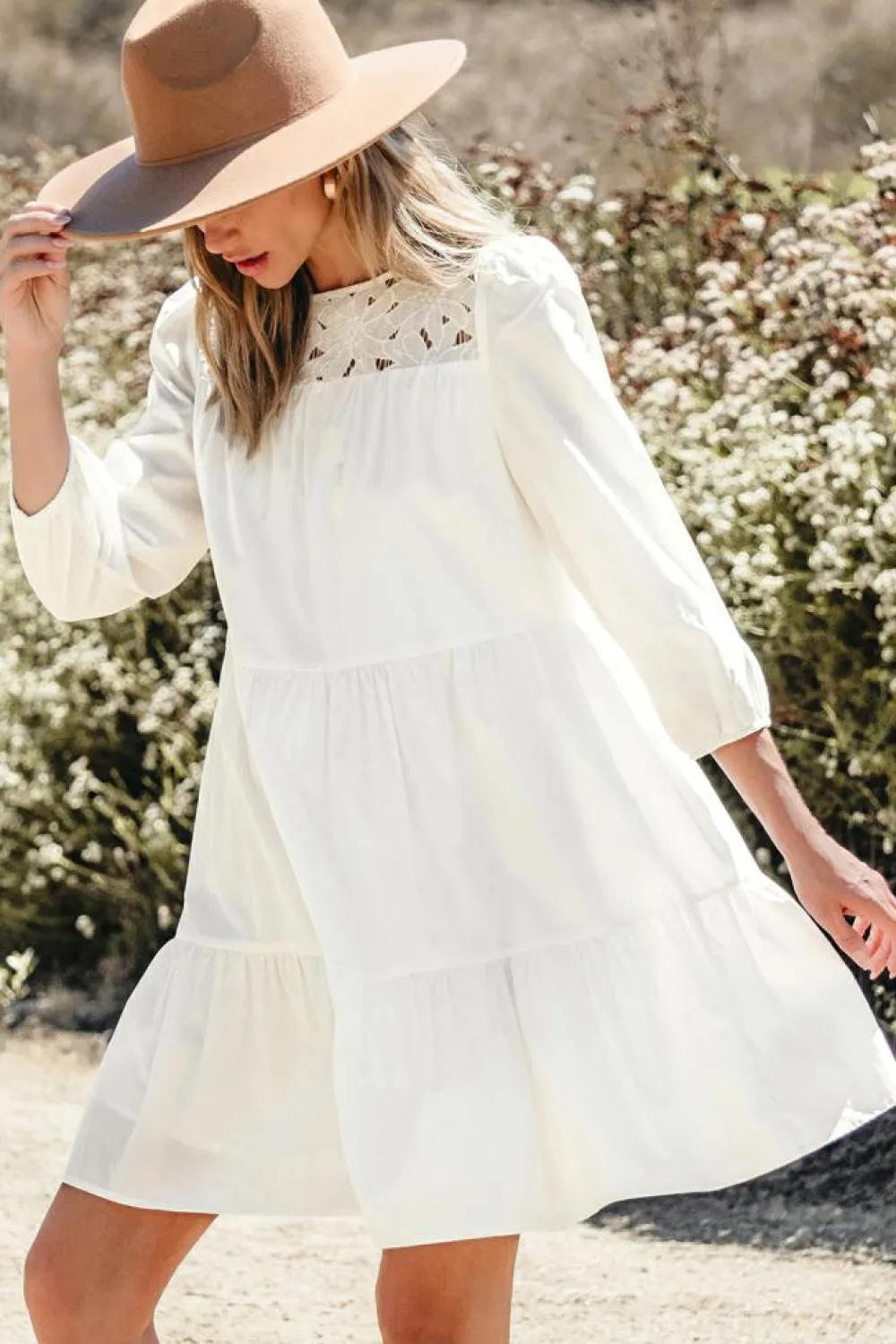 Hot Dear-Lover Floral Lace Patchwork Bracelet Sleeve Tiered Mini Dress White