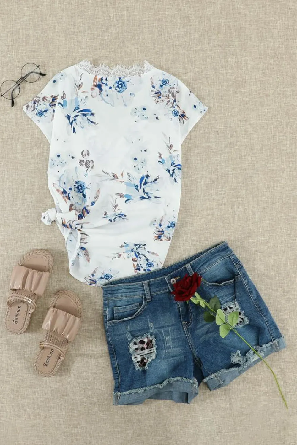 Online Dear-Lover Floral Scalloped V Neck Short Sleeves Top White
