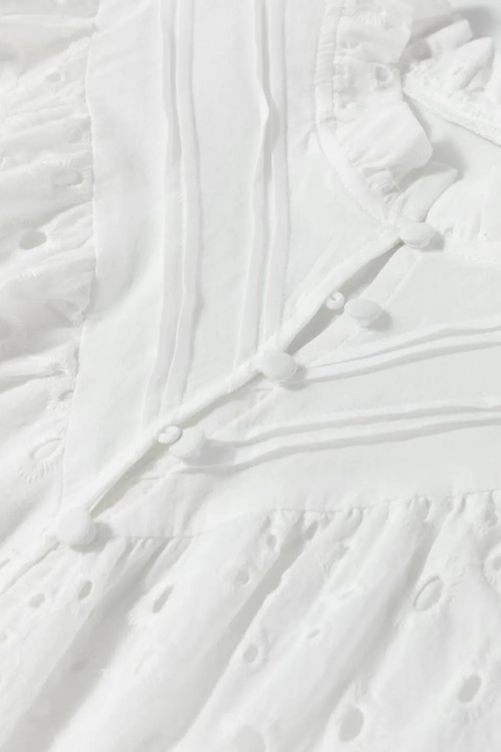 Fashion Dear-Lover Flower Embroidered Hollow-out Puff Sleeve Blouse White