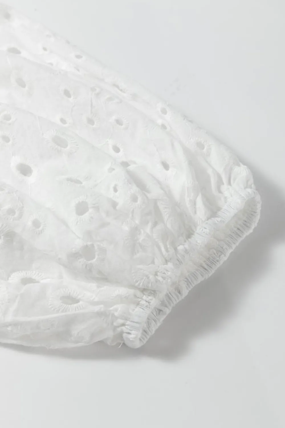 Fashion Dear-Lover Flower Embroidered Hollow-out Puff Sleeve Blouse White