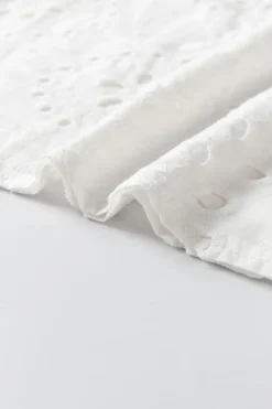 Hot Dear-Lover Geometric Embroidery Hollow Out Blouse White
