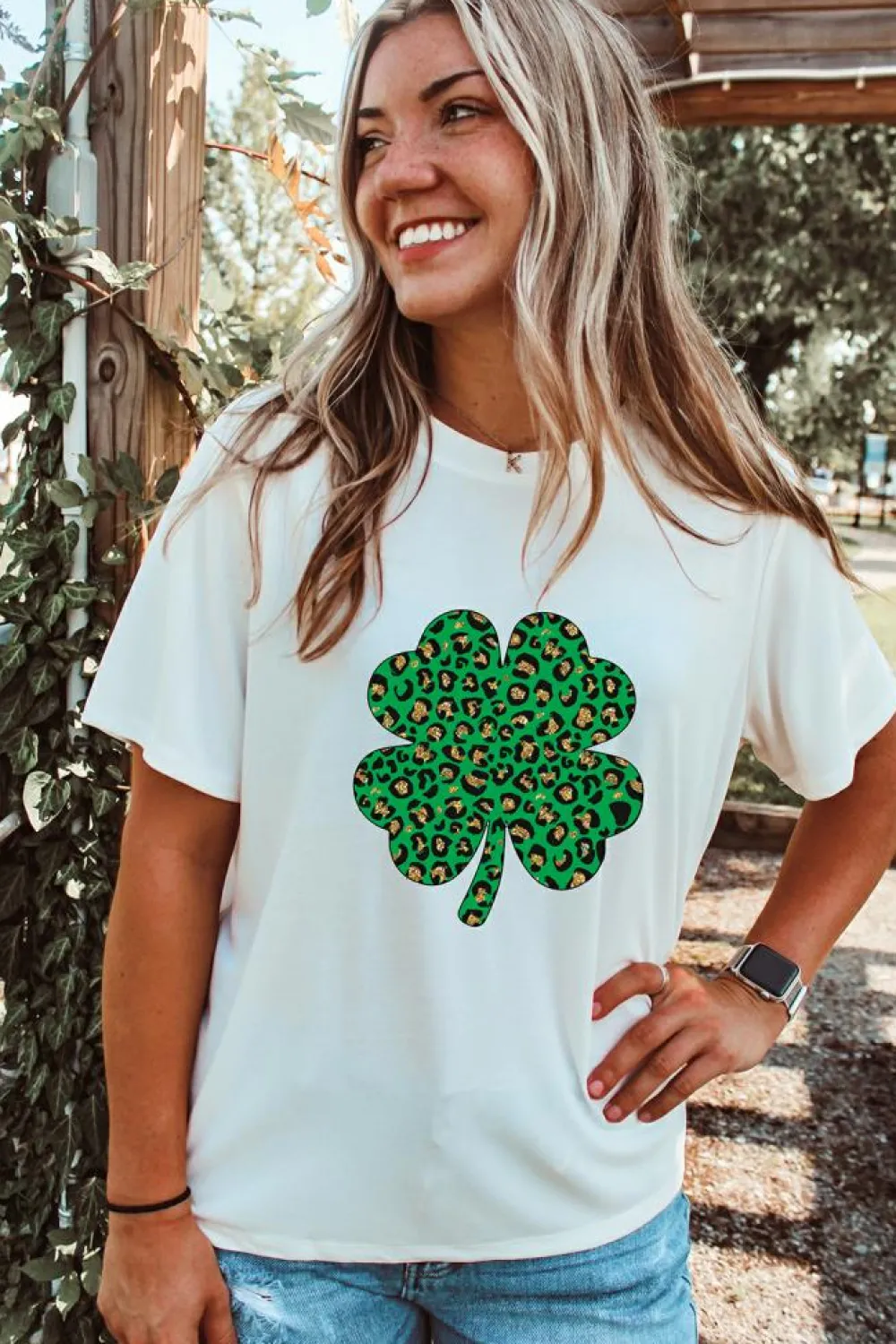 New Dear-Lover Leopard Four Leaf Clover Graphic Tee White