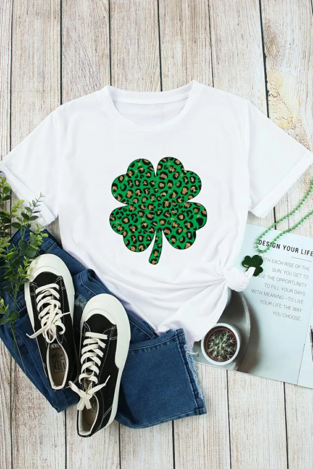 New Dear-Lover Leopard Four Leaf Clover Graphic Tee White