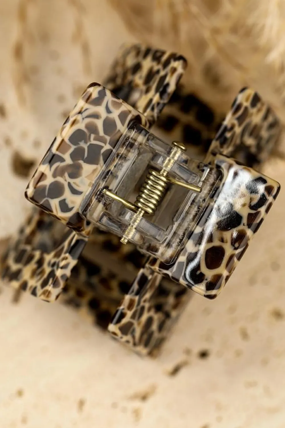Clearance Dear-Lover Leopard Print Cutout Square Claw Clip White