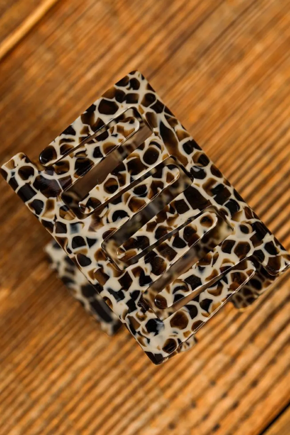 Clearance Dear-Lover Leopard Print Cutout Square Claw Clip White